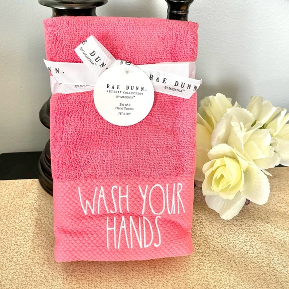 NWT Rae Dunn SET OF 2 WASH YOUR HANDS Hand Towels - Picture 2 of 5